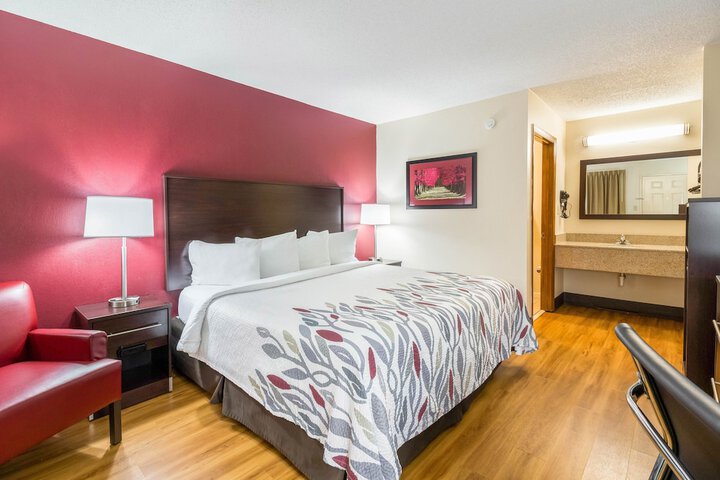 Room 10 of 26