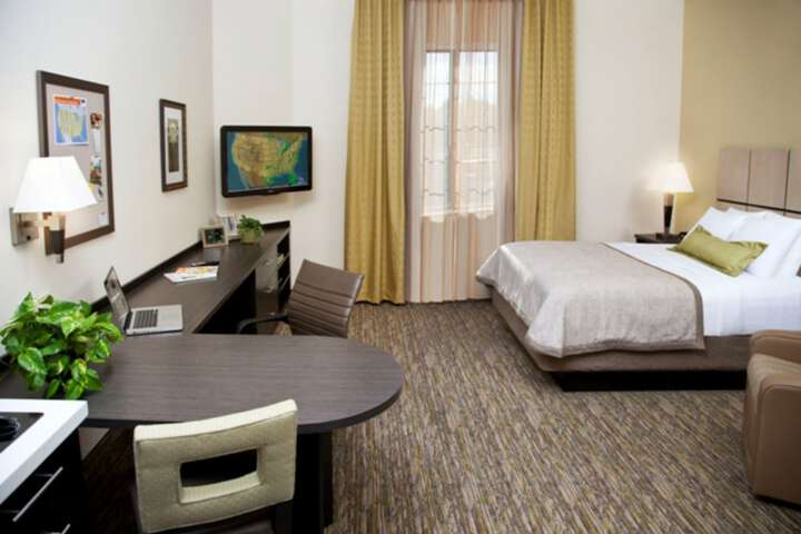 Room 22 of 36