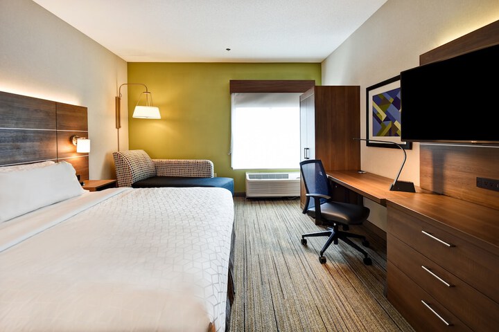 Holiday Inn Express Newport North - Middletown by IHG