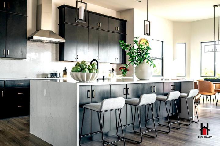 Peaceful Getaway to a New Custom-Built Luxury Home
