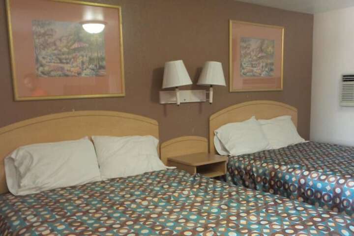 Room 14 of 31