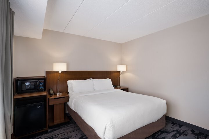 Room 14 of 34
