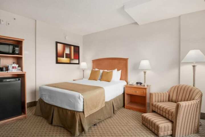 Room 12 of 61