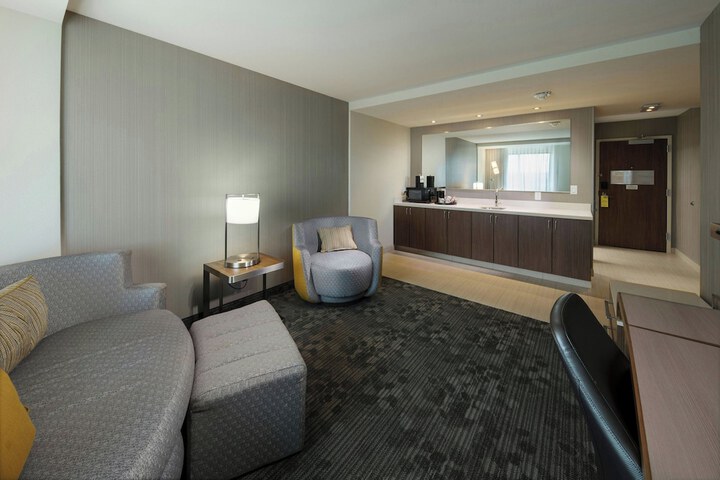 Room 22 of 32