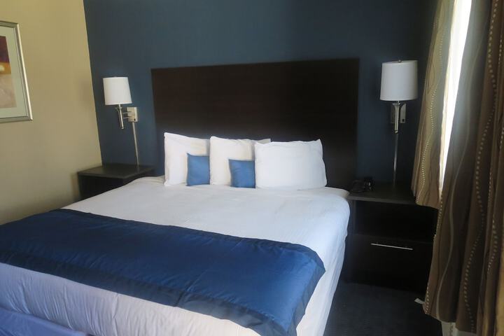 Room 29 of 37