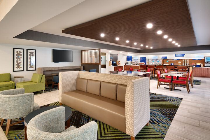 Holiday Inn Express Mitchell by IHG