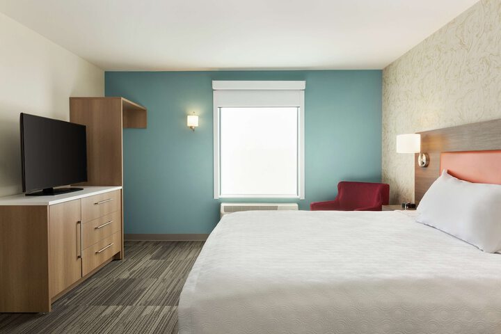 Room 40 of 65