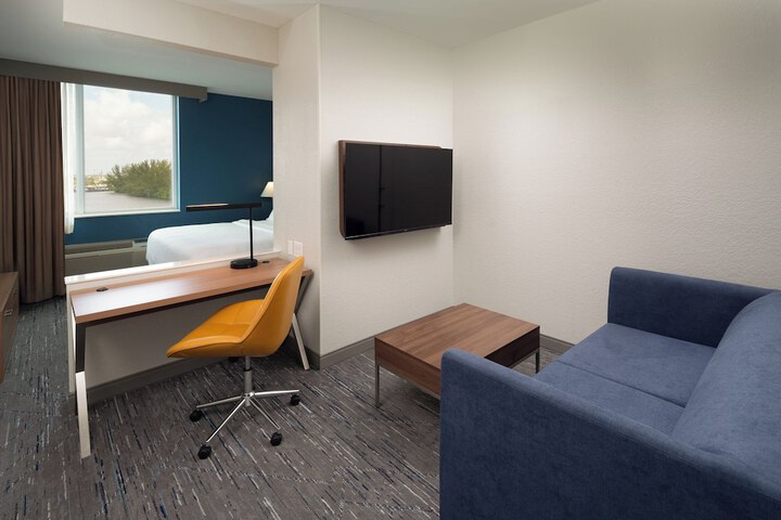 Room 11 of 41
