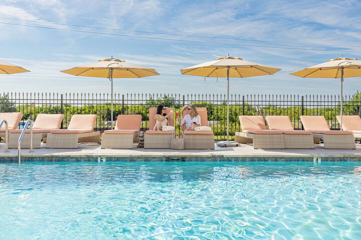 La Mer Beachfront Resort