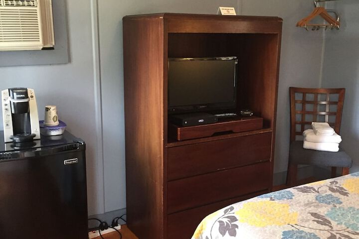 Room 68 of 91