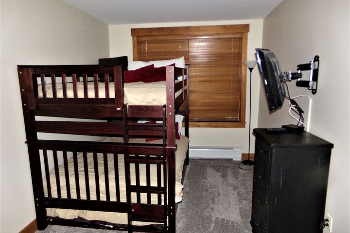 Room 18 of 48