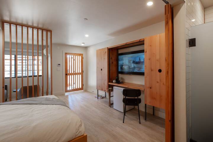 Room 15 of 51