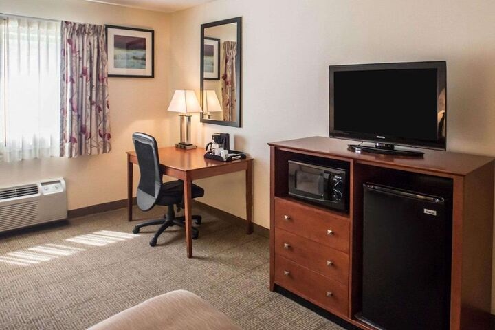 Room 16 of 33