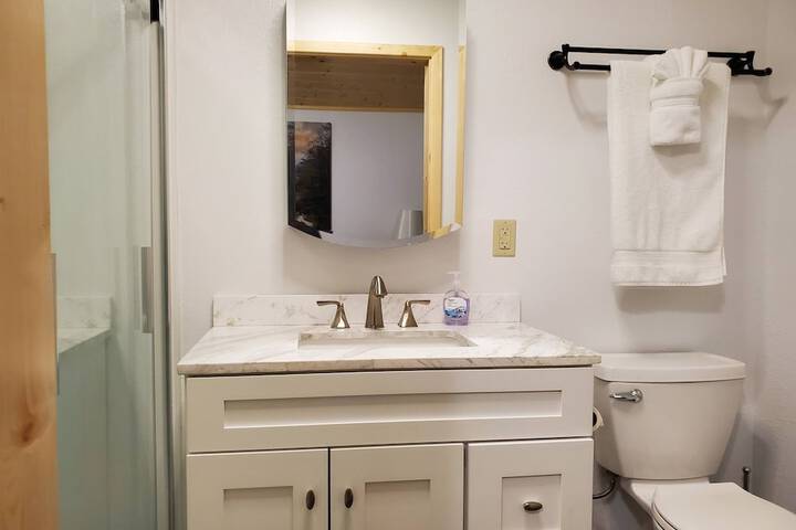 Delta Accommodations-Alaska Country Inn