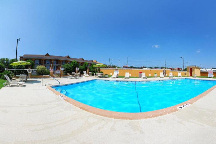 Pool 6 of 37