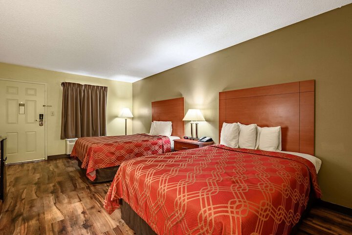 Econo Lodge Athens I-65