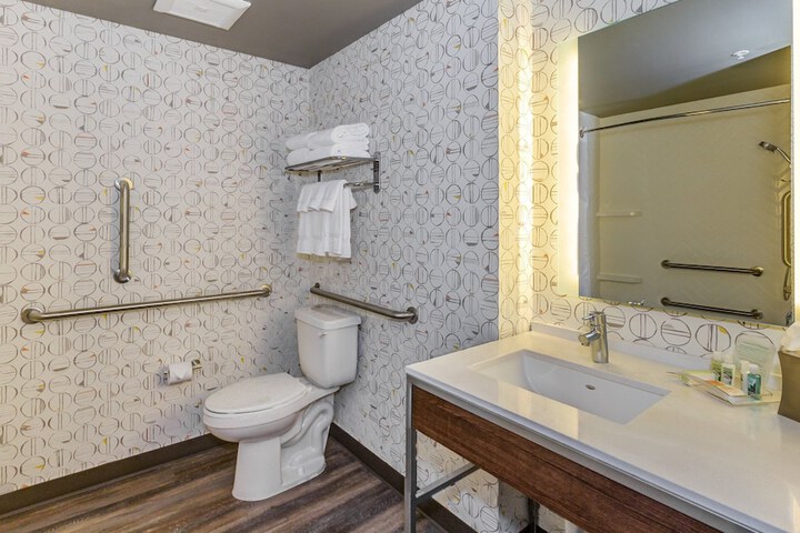 Holiday Inn & Suites Bellingham by IHG