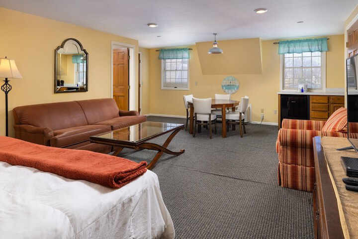 Room 57 of 279