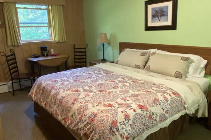 Royal Motel