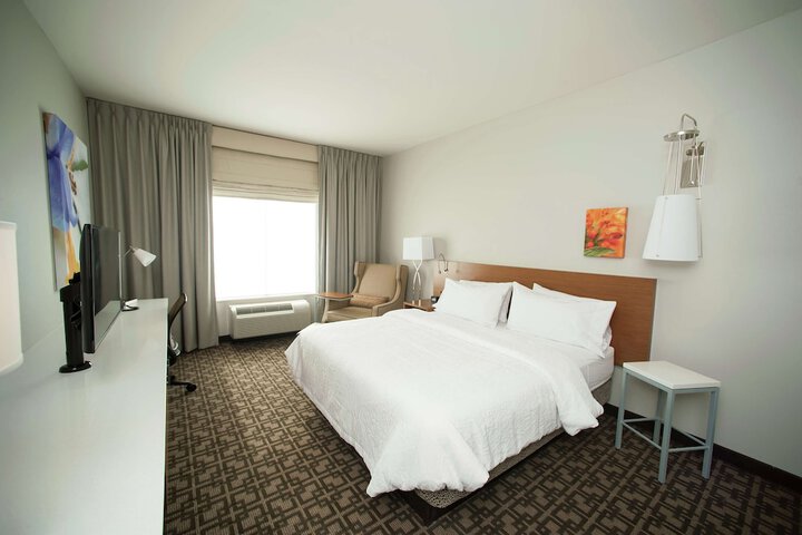 Room 33 of 72