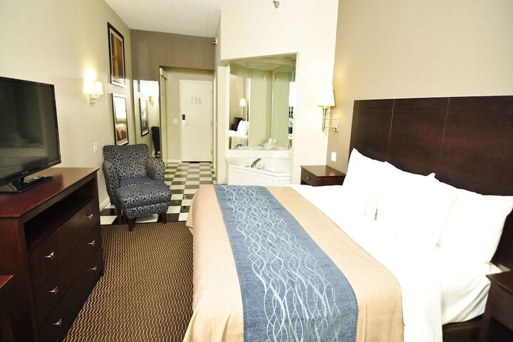 Room 42 of 85