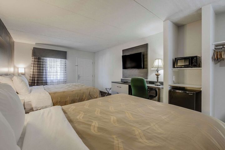 Room 20 of 43