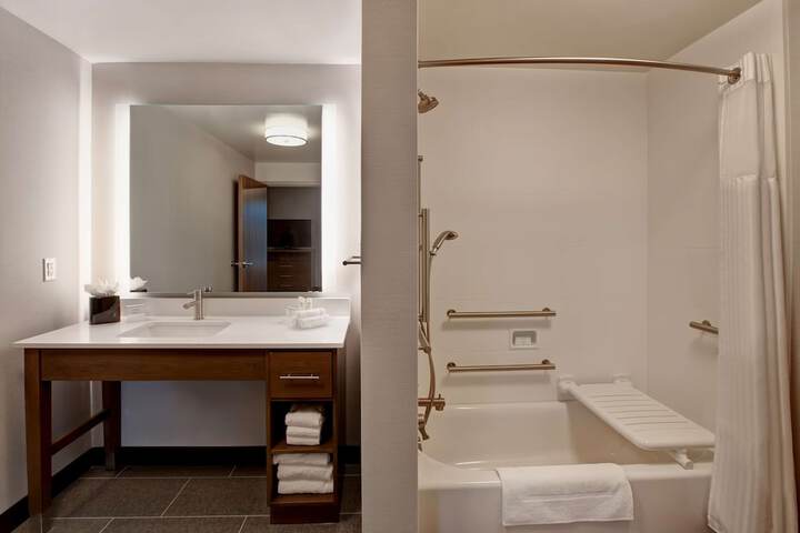 Homewood Suites by Hilton Summerville