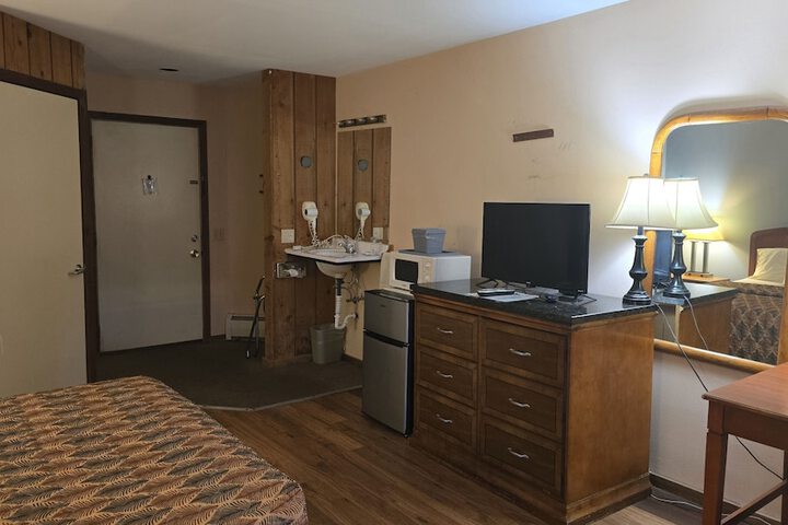 Timber Inn