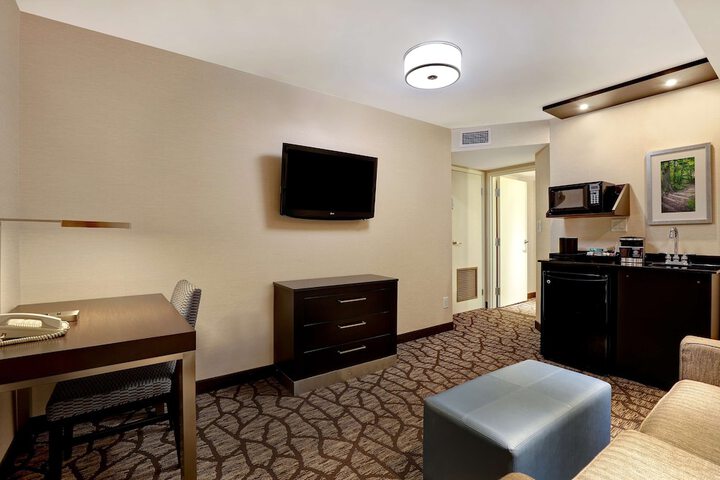 Room 58 of 106