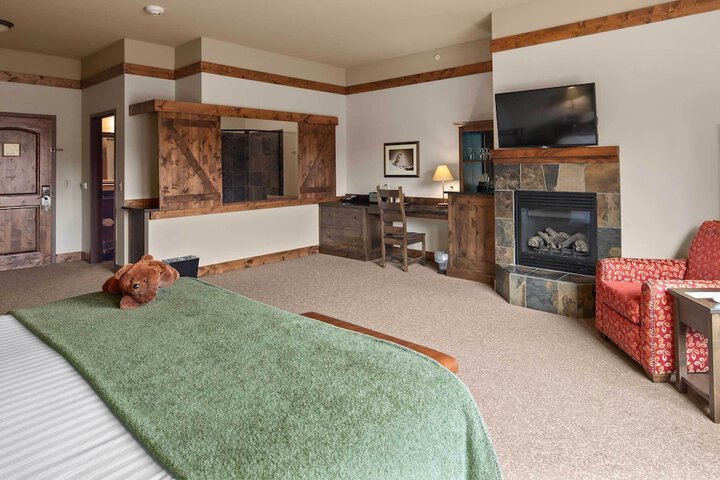 Lodge at Whitefish Lake