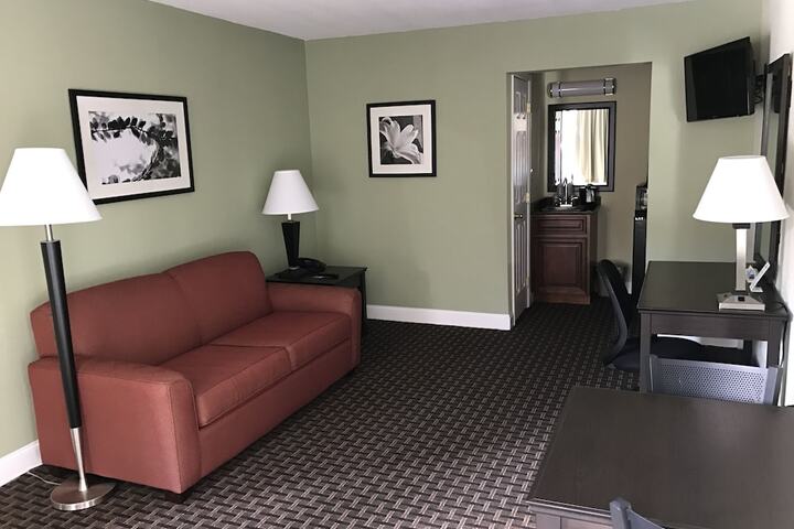 Room 24 of 25