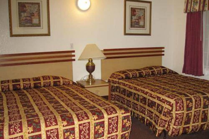 Room 34 of 52