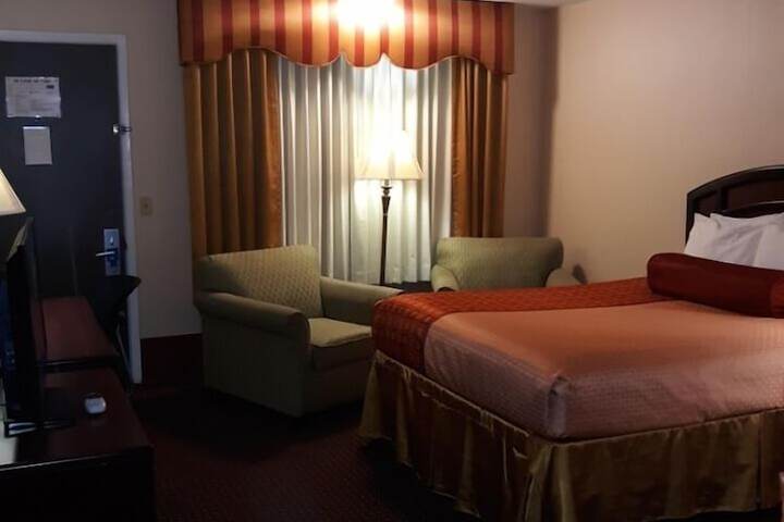 Room 12 of 24
