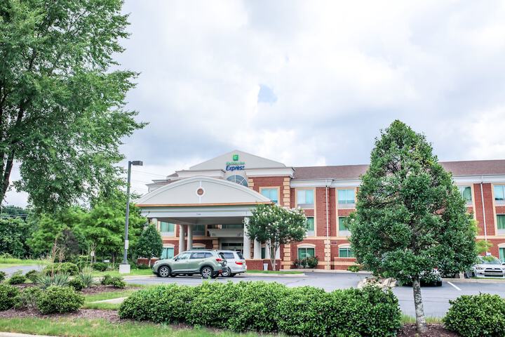 Holiday Inn Express Hotel & Suites Memphis / Germantown by IHG