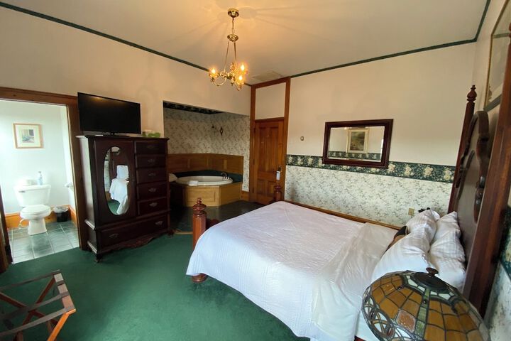 Room 50 of 75