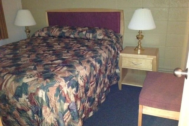 Room 14 of 24