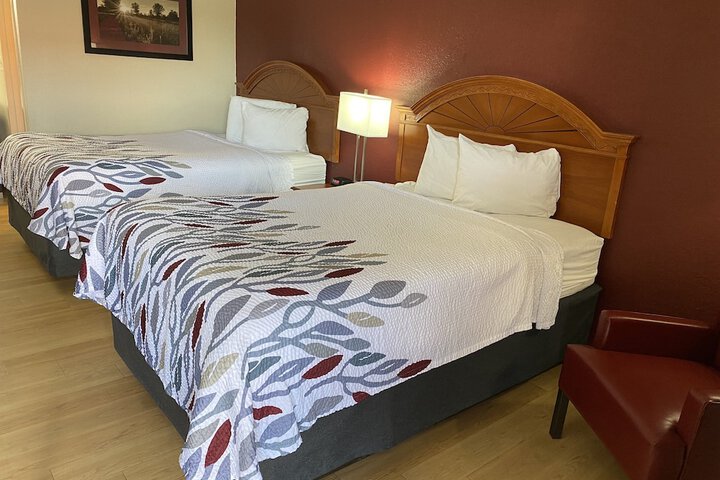 Room 7 of 16