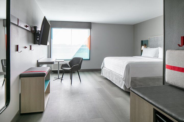 avid hotel Roseville - Minneapolis North by IHG
