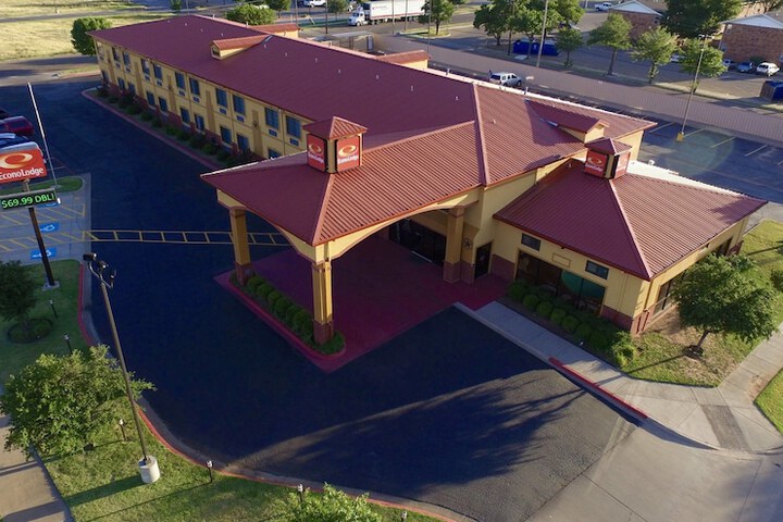 Econo Lodge Lubbock I-27