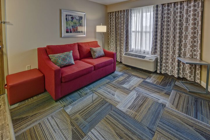 Room 34 of 44