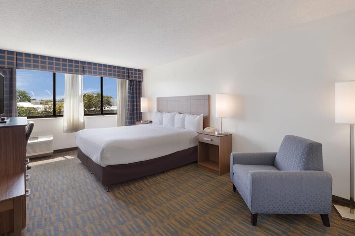 Clarion Hotel Concord / Walnut Creek