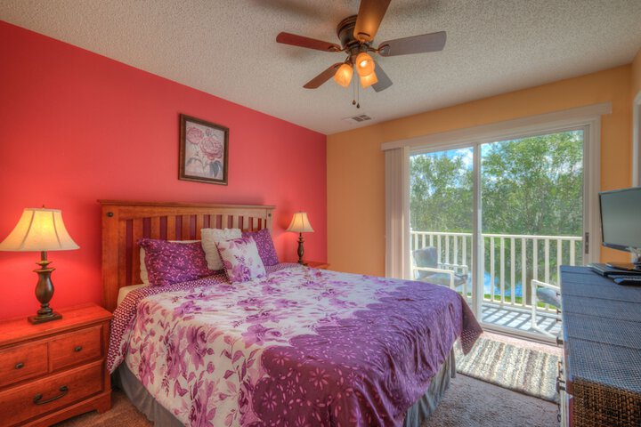 Room 11 of 27