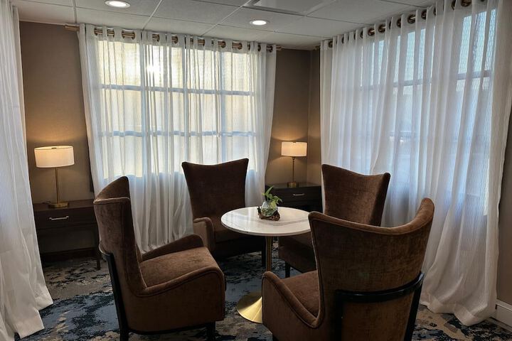 Hotel Royer Urbana Champaign Tapestry Collection by Hilton