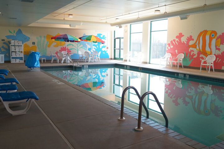 Pool 10 of 65
