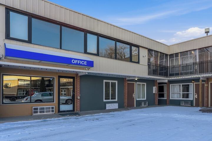 Devils Lake Inn by OYO Near Devils Lake Regional Airport