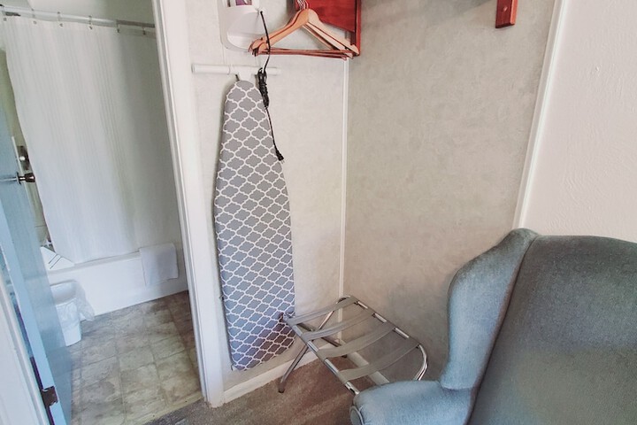 Room 18 of 19