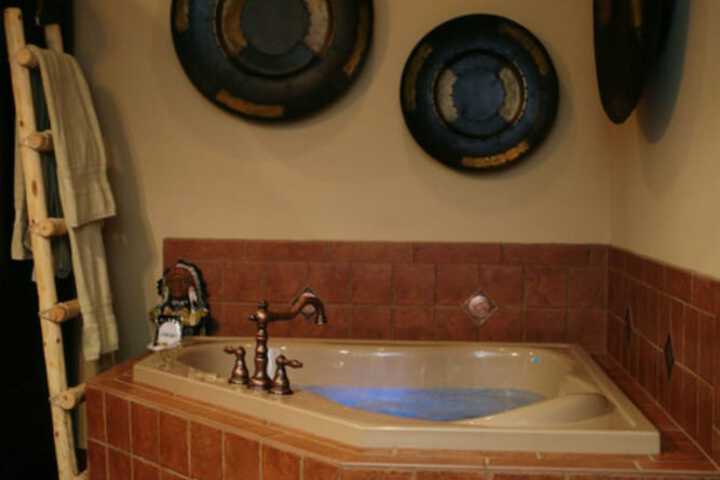 Two Hearts Inn