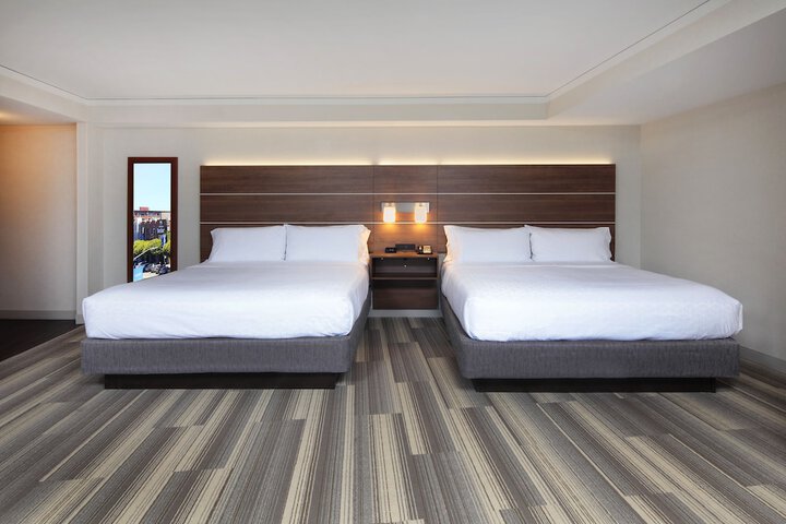 Room 25 of 50