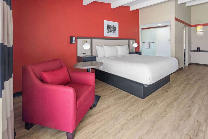 Room 14 of 31
