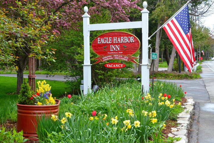 Eagle Harbor Inn
